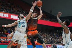 jbo竞博 - 今晚山东男篮备战欧冠，更衣室发声细节曝光，话题不断，身体对抗强度拉满